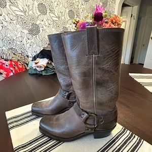 Frye brown boots